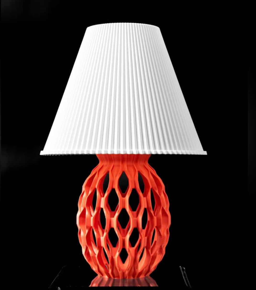 “NEW” The Chain Link Table Lamp