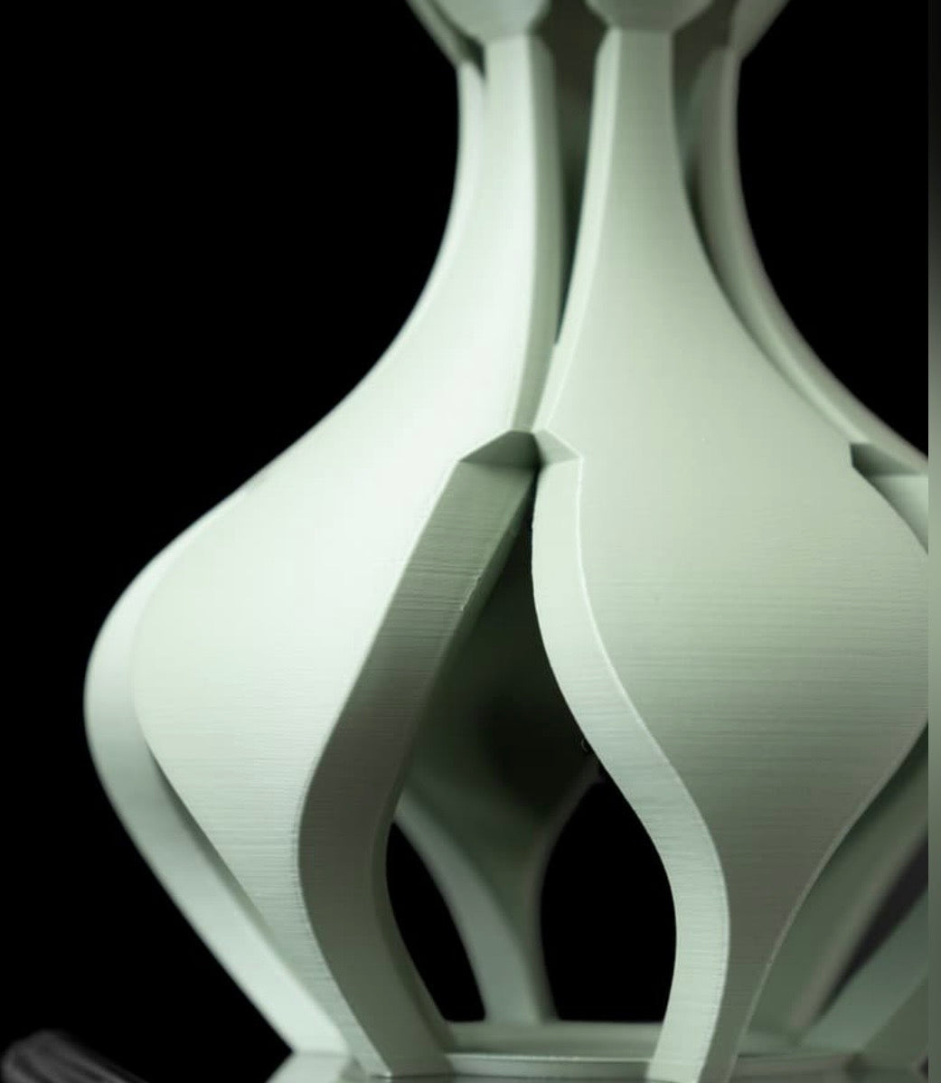 “NEW” Zari Table Lamp